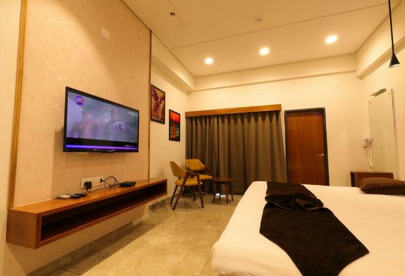 Номер Deluxe с Балконом, Club Heaven Palanpur