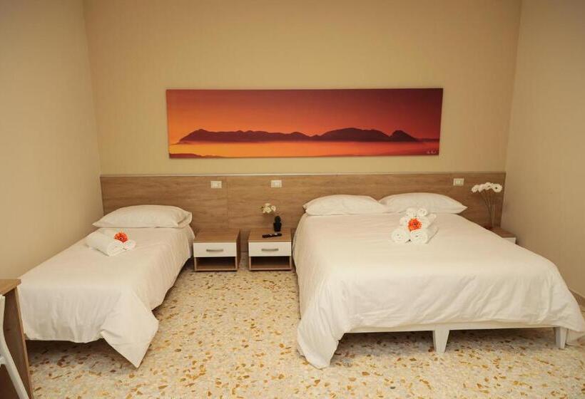 スタンダードトリプルルーム, Bed And Breakfast Dimora Peluso