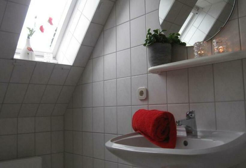 Номер Стандарт, Gastehaus Zur Linde