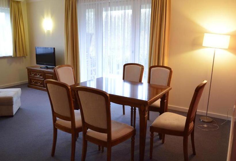 Семейный люкс с 2 спальнями и террасой, Pension Bellevue