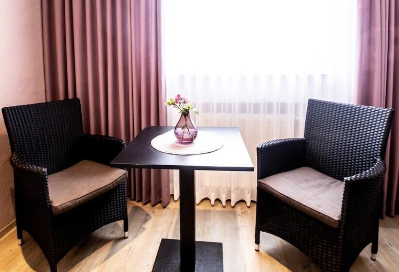 标准间, Restaurant Verst