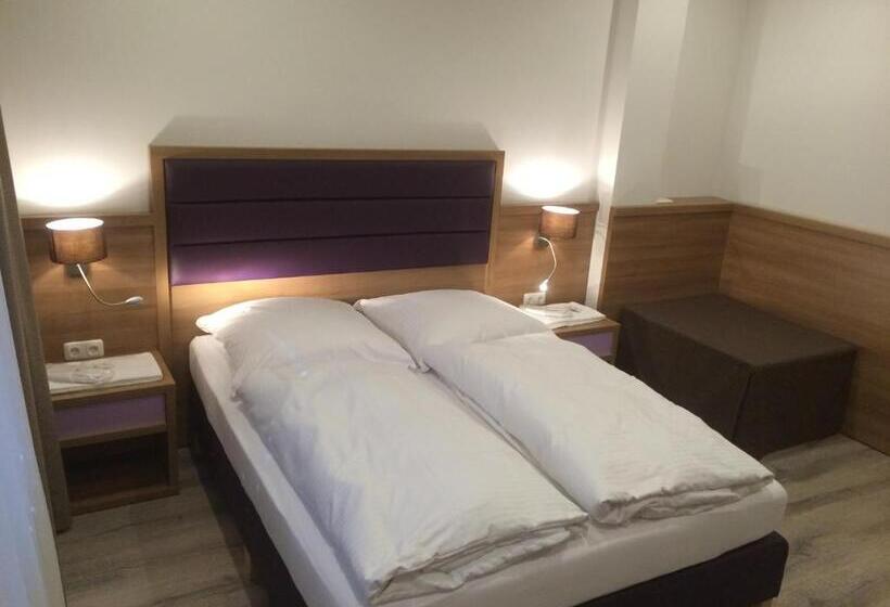اتاق استاندارد با آشپزخانه, Slamba Hostel