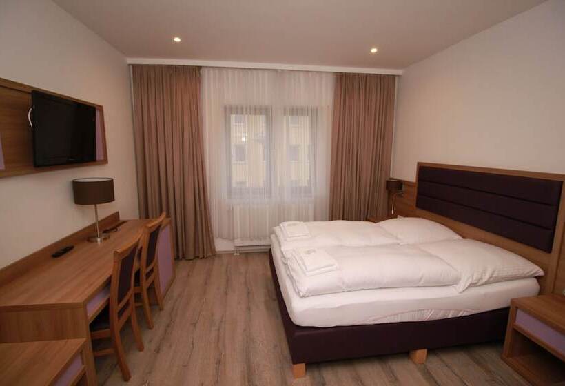 اتاق استاندارد, Slamba Hostel