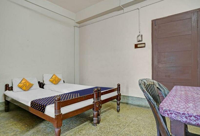 三人经典房间, Spot On Padinjarekara Tourist Home