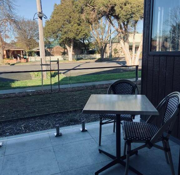 침실 2개 아파트, Whittlesea Motel