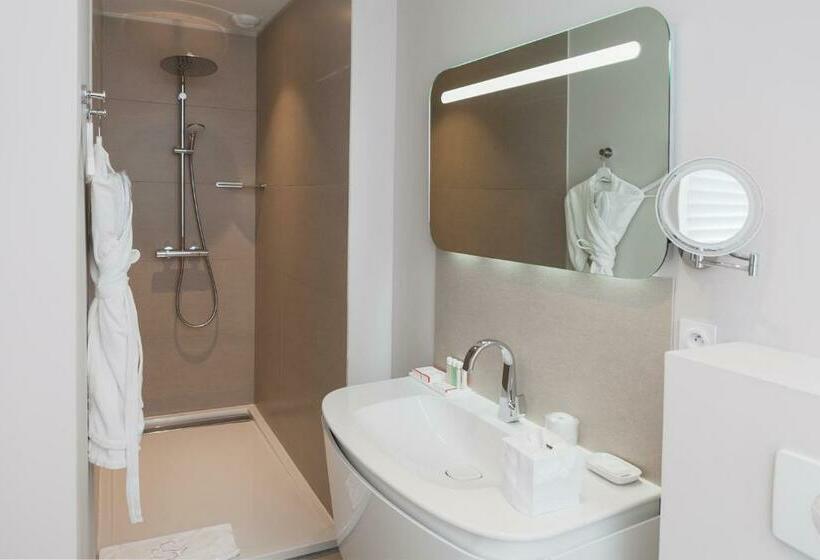 اتاق پرستیژ, Clarance Hotel Lille