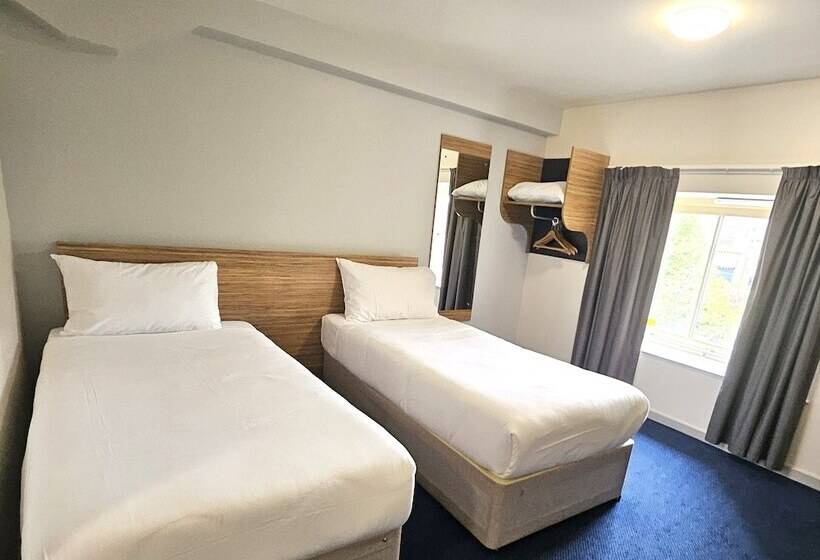 Номер Стандарт Адаптированный для Инвалидов, Go2 Hotels Burton Upon Trent Central