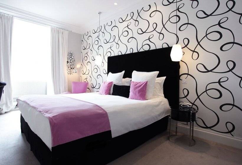 اتاق استاندارد یک نفره, Clarance Hotel Lille