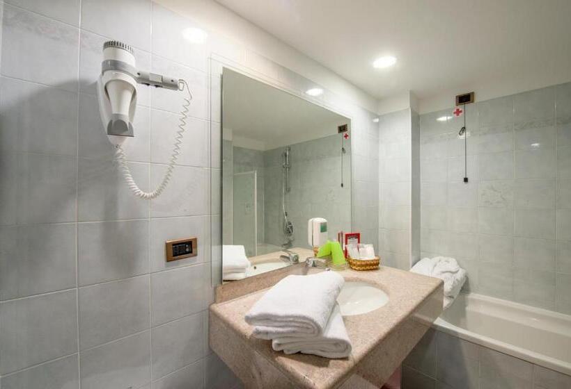 家庭间, Albergo Alla Rosa