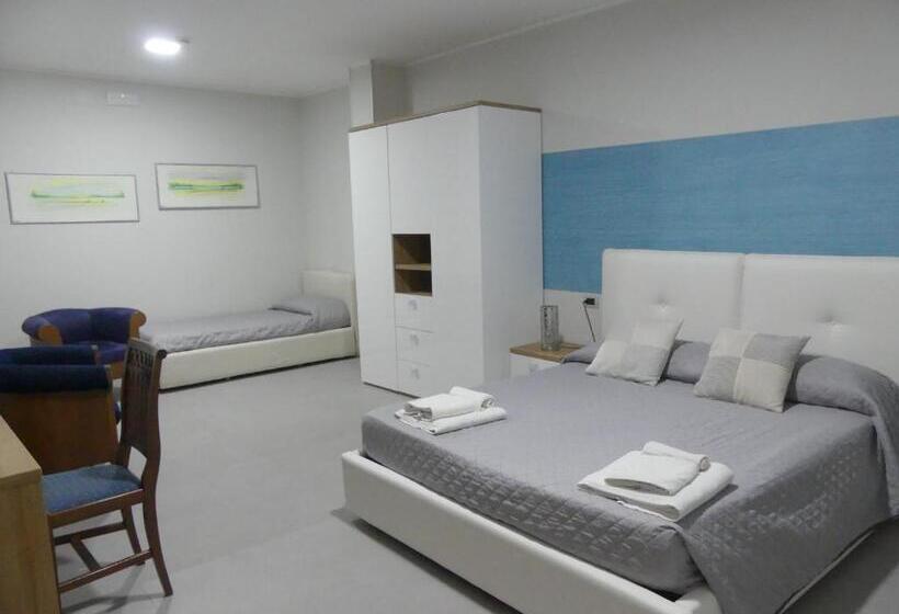デラックスの４人部屋, Albergo Piazza Risorgimento