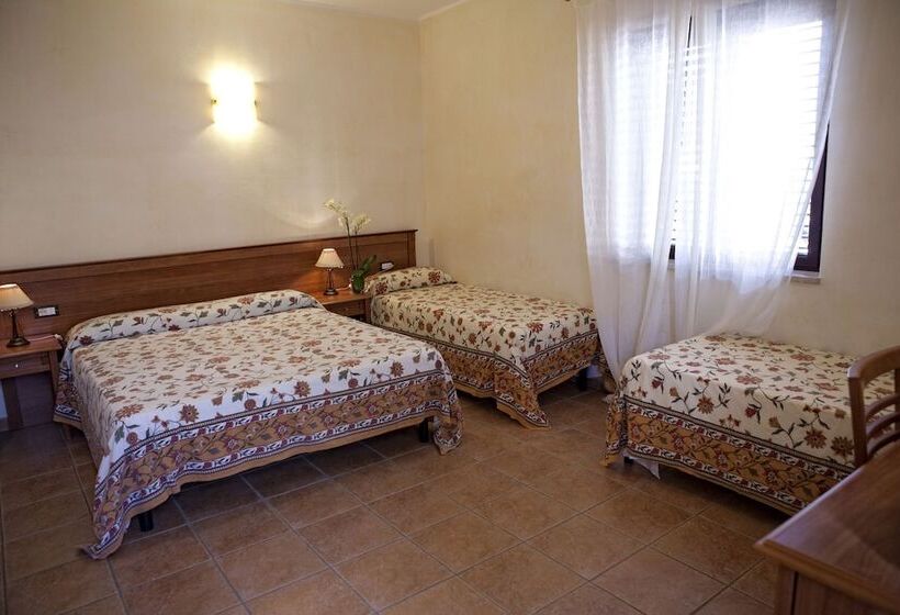 Четырехместный Номер Стандарт, B&b Puerto Seguro