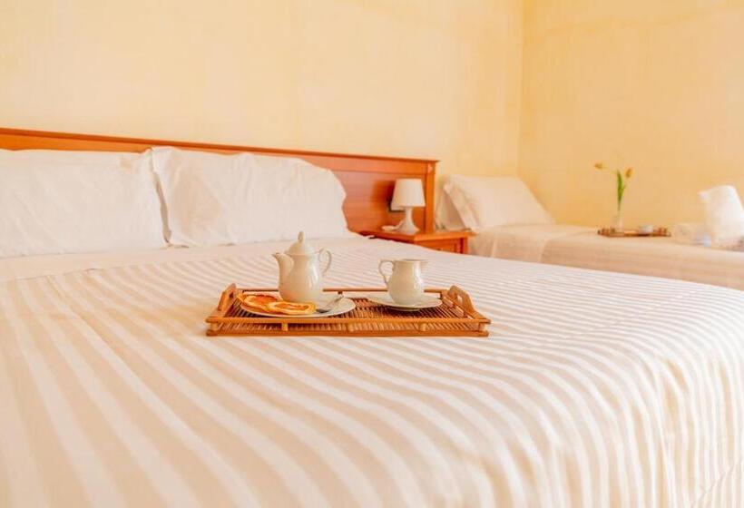 スタンダードトリプルルーム, B&b Puerto Seguro