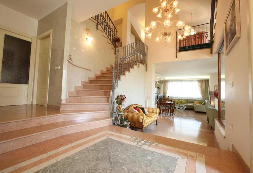 Номер Deluxe с Балконом, Villa Gioia Rooms