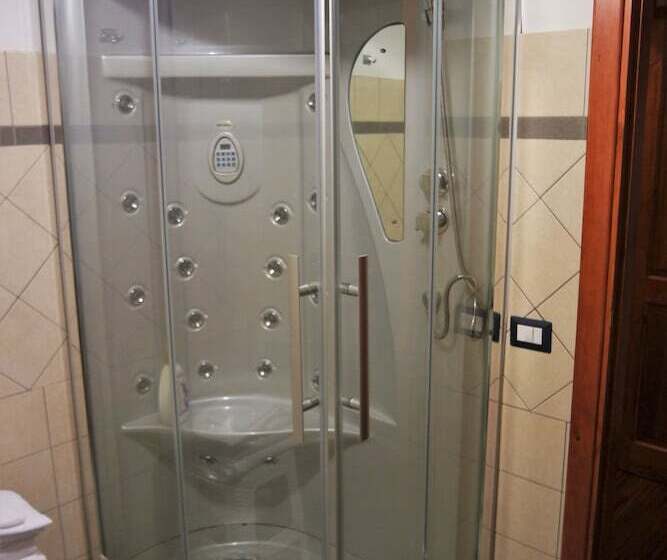 Семейный Номер, Bosa Guest House