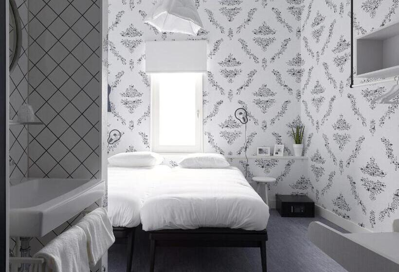 디럭스 룸, Kaboom Hotel Maastricht
