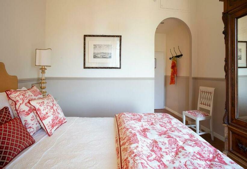 اتاق لوکس با بالکن, Palazzo Malaspina B&b