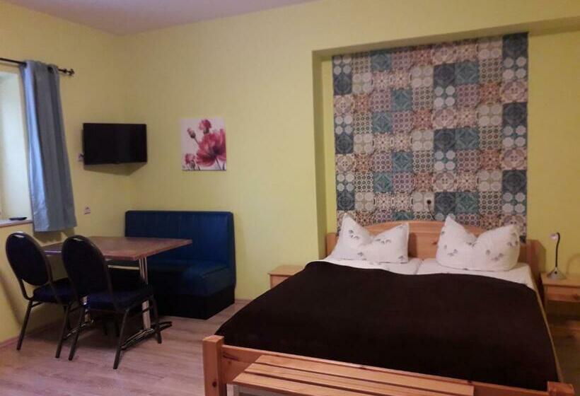 家庭间, Wittenberg Hotel Garni
