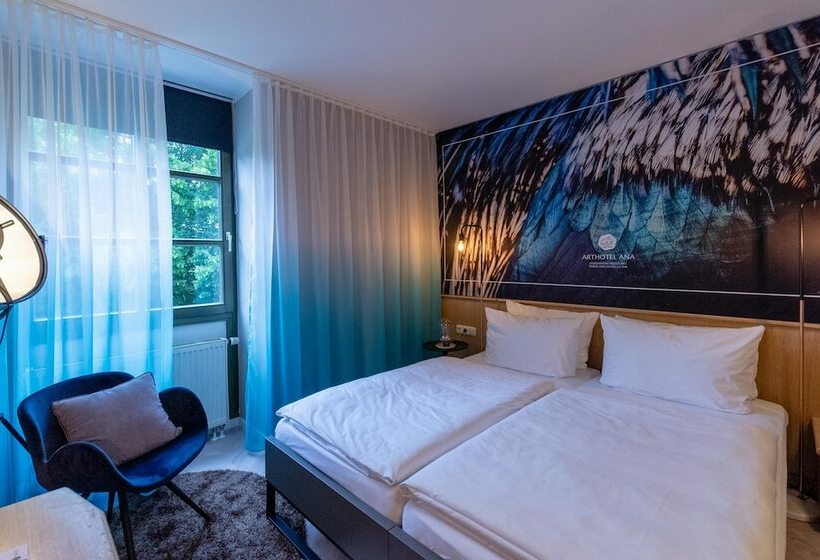 اتاق استاندارد سه نفره, Arthotel Ana Aura