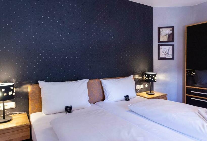 سوییت, Arthotel Ana Aura