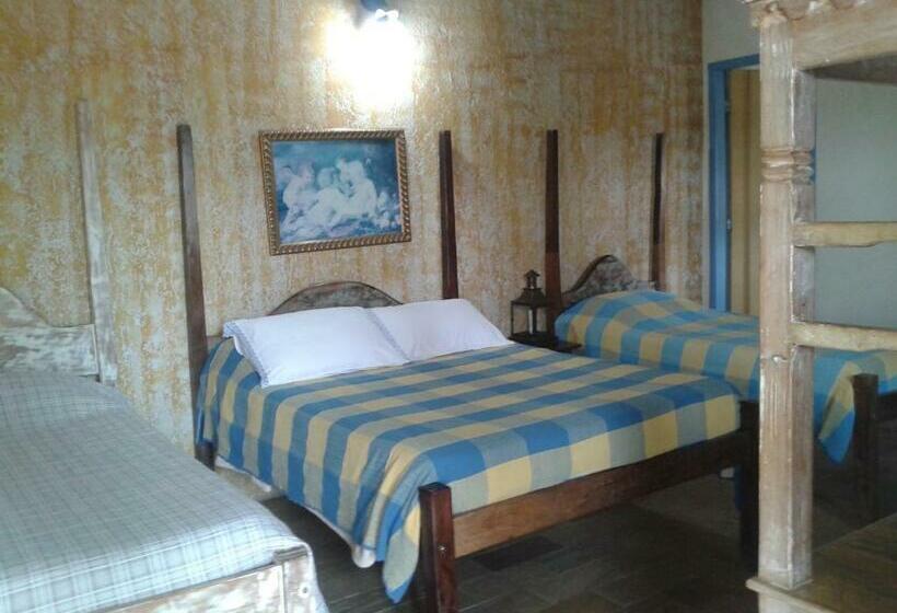 Четырехместный Номер Стандарт, Arraial Velho Pousada Tematica