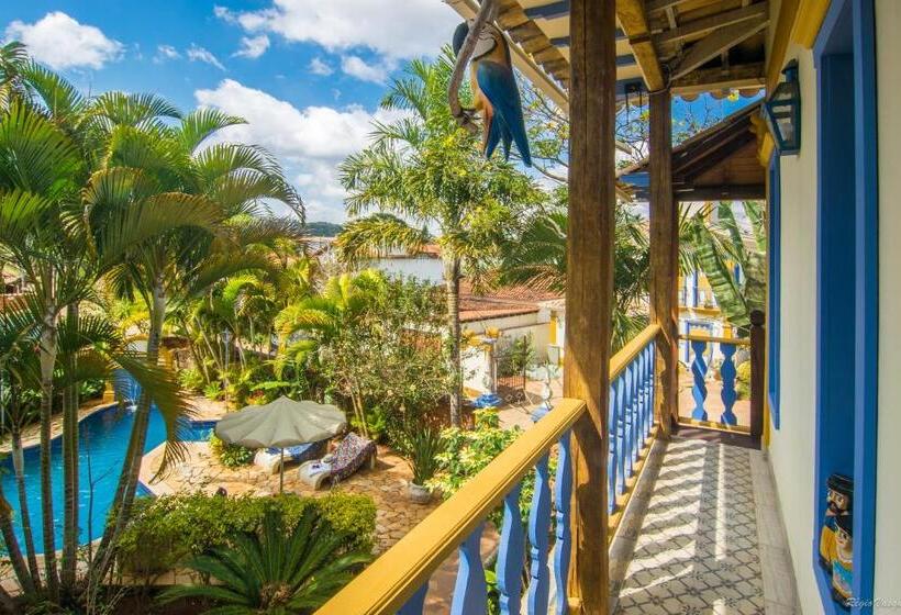 Трехместный Номер Стандарт Вид на Бассейн, Arraial Velho Pousada Tematica