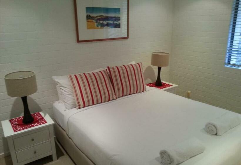 침실 2개 아파트, The Oasis Apartments And Treetop Houses