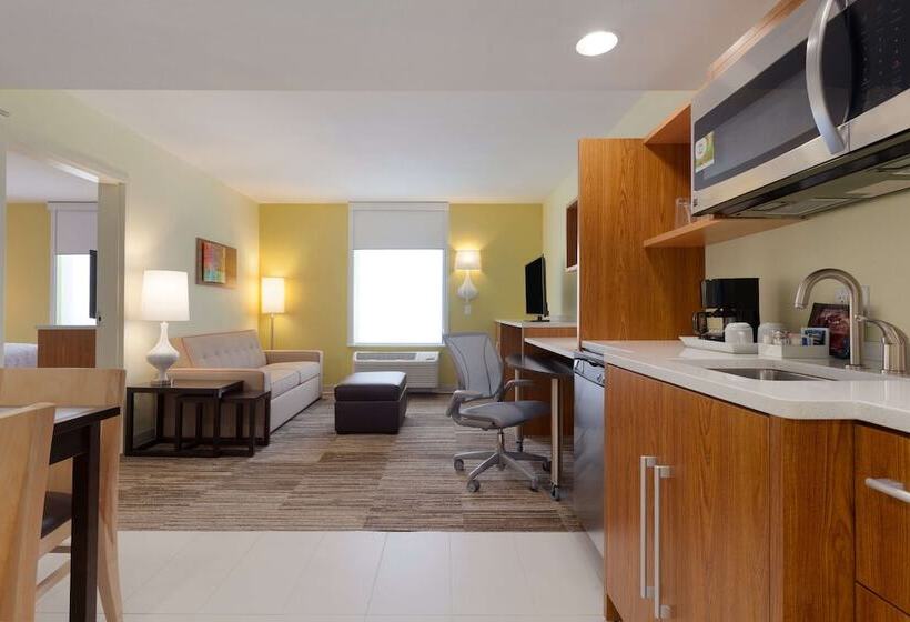 Lakosztály, Home2 Suites By Hilton Champaign / Urbana