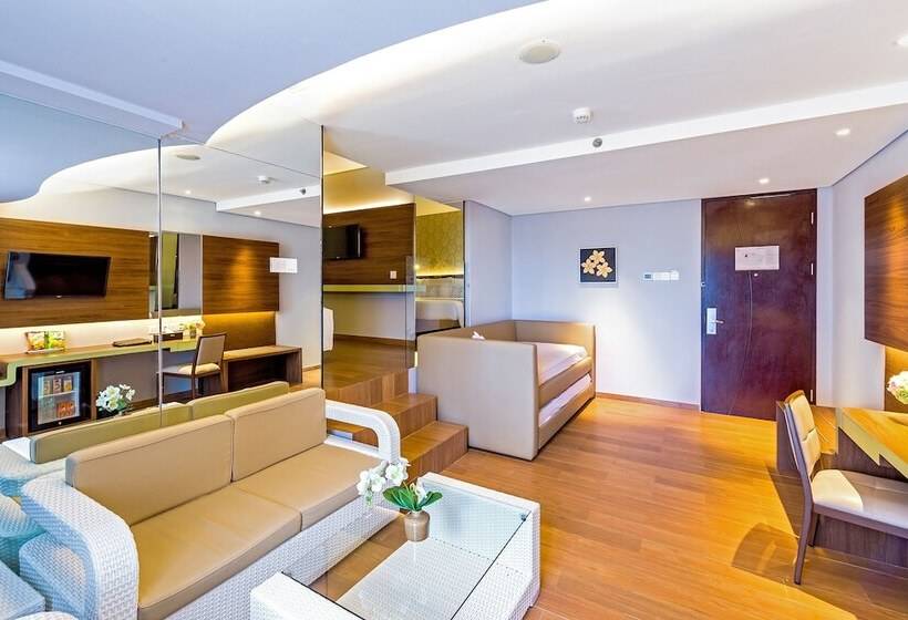 سوییت, Infinity8 Bali