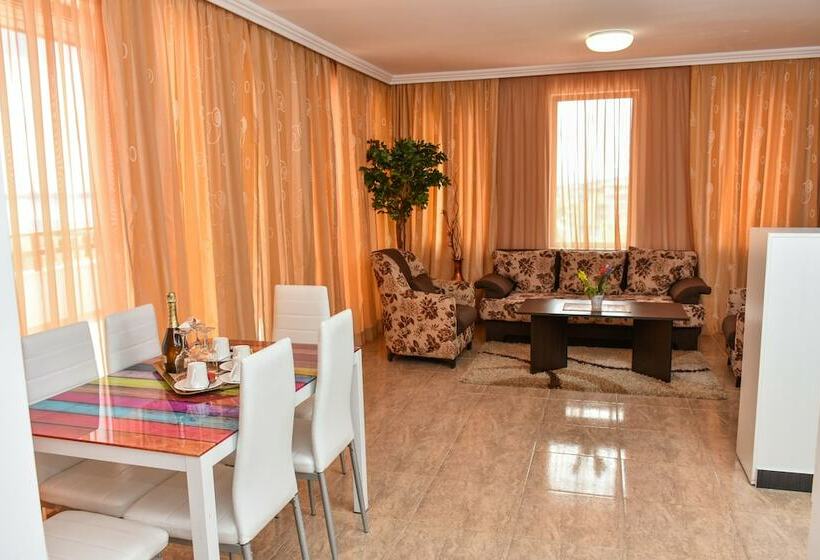 Апартаменты Deluxe 2 Спальни Вид на Море, Olymp Apartcomplex