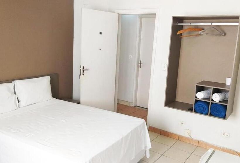Family Suite, Santos
