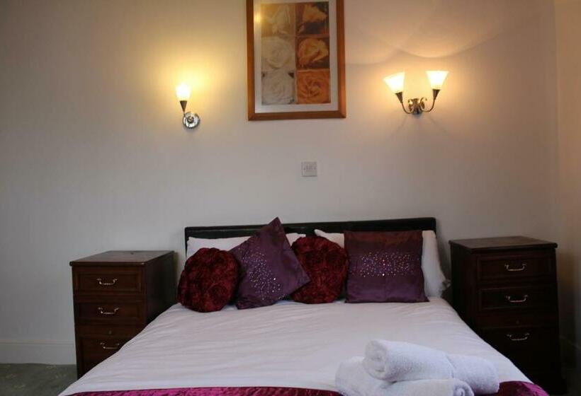 اتاق استاندارد, The George Hotel Stansted Airport