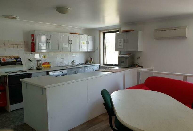 스탠다드 룸, Narrabri Motel And Caravan Park