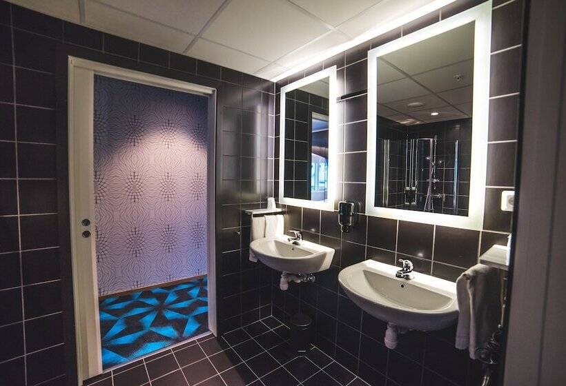 Люкс, Magic Hotel Solheimsviken