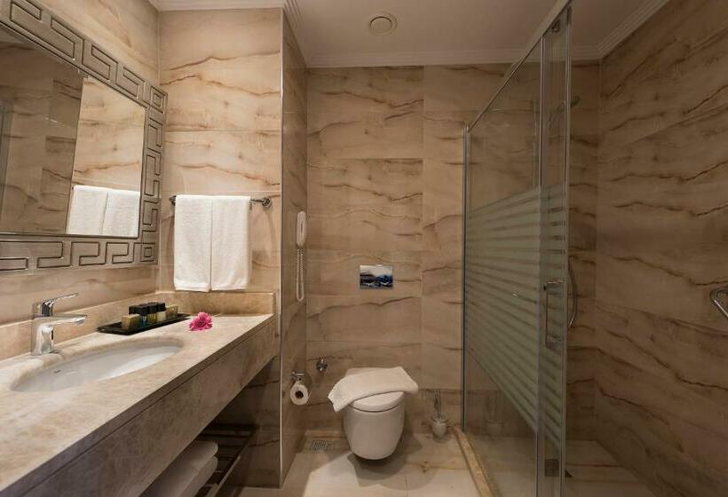 Семейный Номер, Oz Hotels Sui
