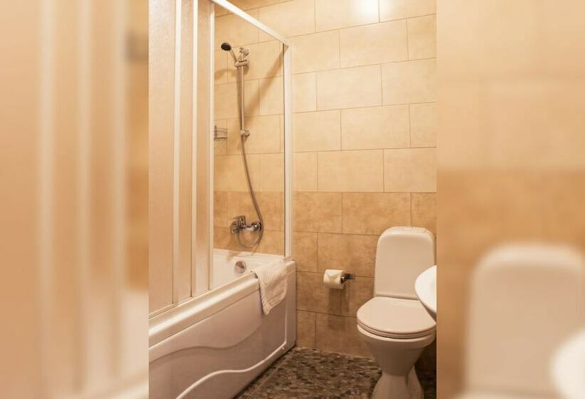 חדר סטנדרט, Privilegia