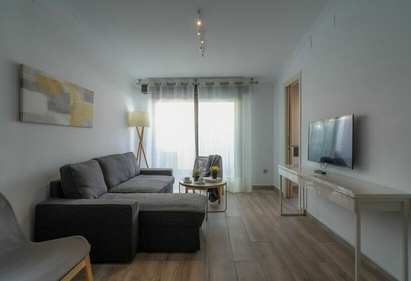 , Azz Sevilla Torre de La Plata Apartamentos
