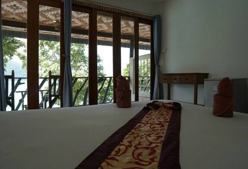 Номер Superior Вид на Море, Phi Phi Cozy Seafront Resort