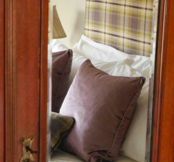 스탠다드 룸, The Greyhound Inn