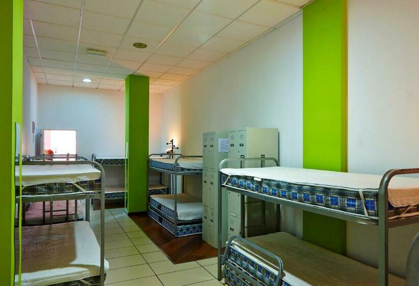Кровать в Общей Комнате, Pil Pil Hostel Bilbao