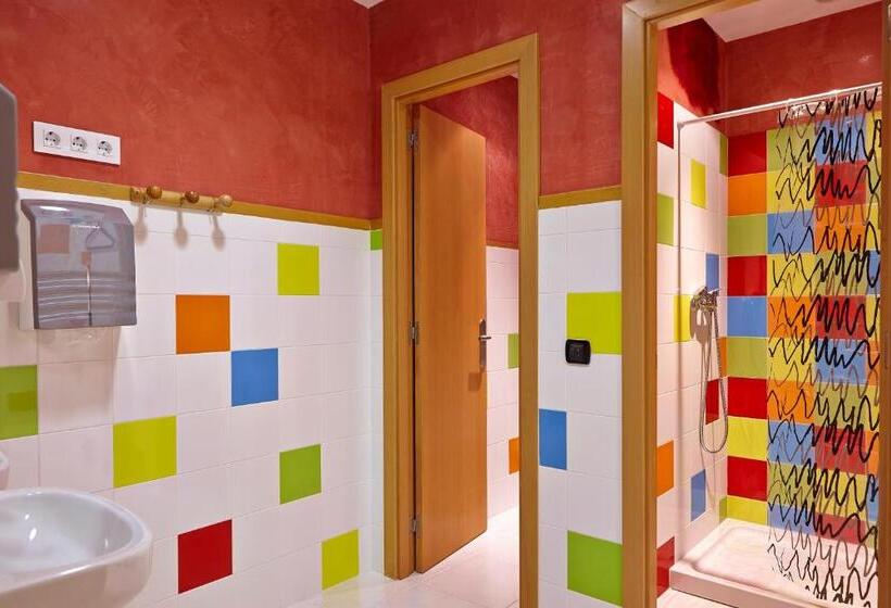 Трехместный Номер Стандарт Совместная Ванная, Pil Pil Hostel Bilbao