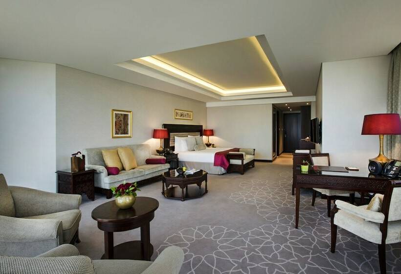 Полулюкс Вид на Море, Bab Al Qasr