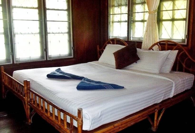 스탠다드 방갈로, Koh Tao Royal Resort