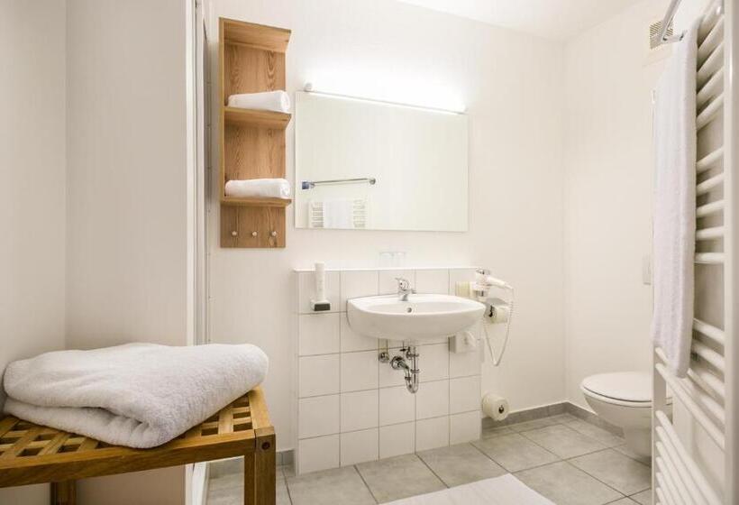 Пятиместный Стандартный Номер, Familienhotel Botenwirt