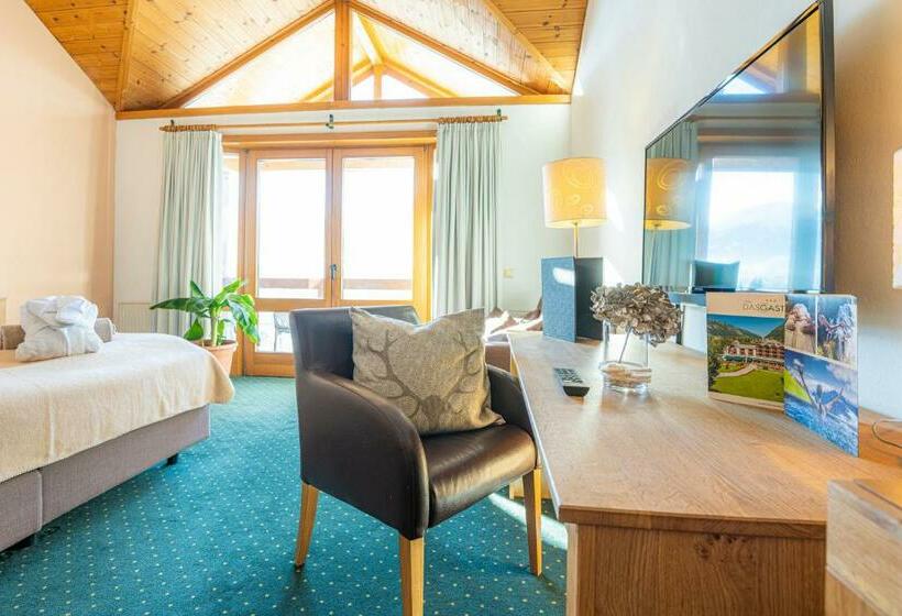 Номер Комфорт, Das Gastein   Ganzjährig Inklusive Alpentherme Gastein & Sommersaison Inklusive Gasteiner Bergbahnen
