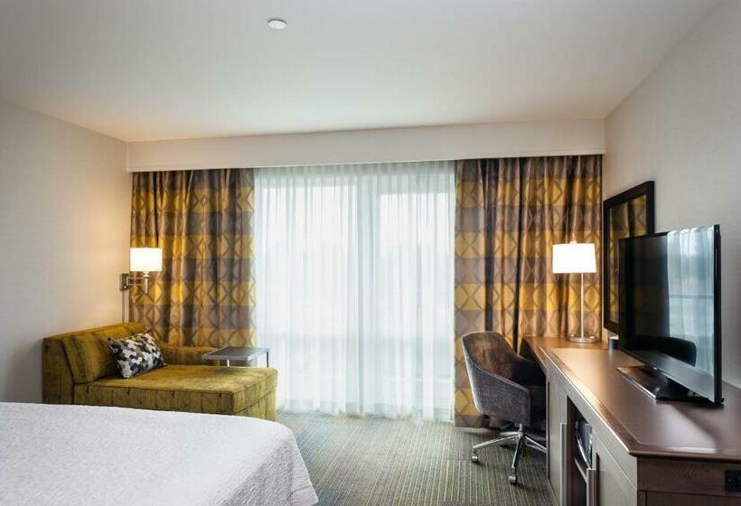 חדר סטנדרט עם מיטת קינג, Hampton Inn & Suites By Hilton Seattle/northgate