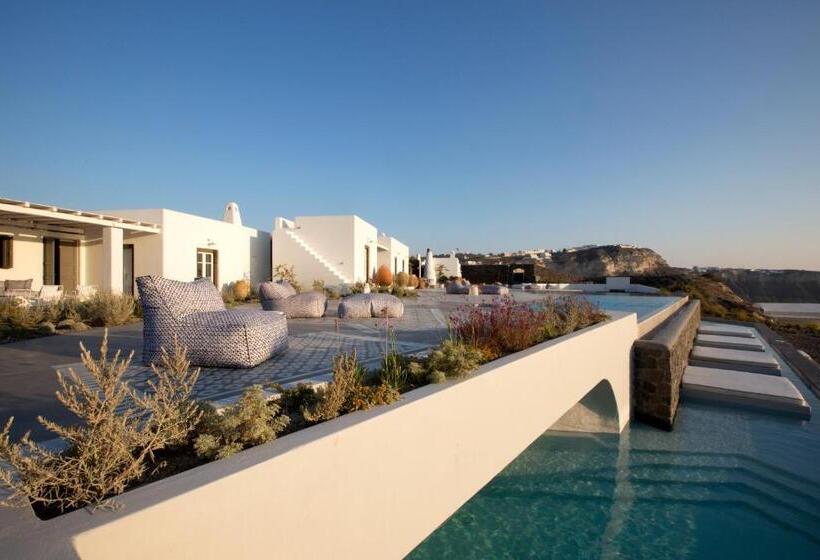 Номер Стандарт, Erosantorini Estate
