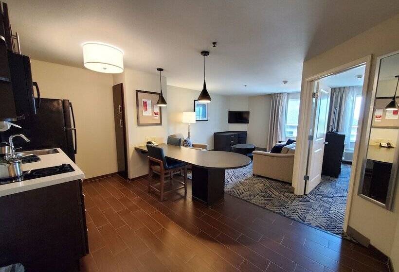 适合残疾人士使用的套间, Candlewood Suites   Lake Charles South, An Ihg