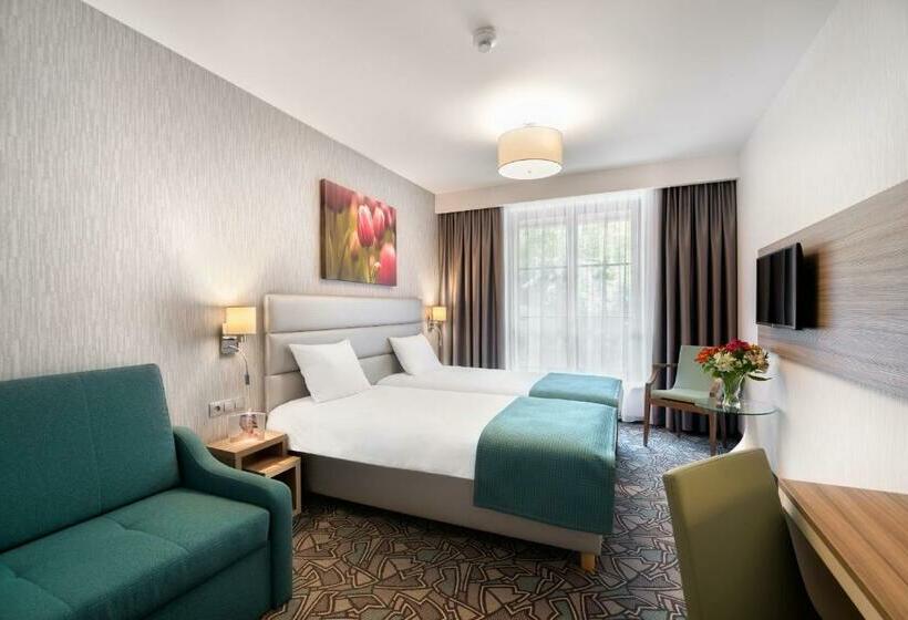 Номер Стандарт, Golden Tulip Krakow Kazimierz