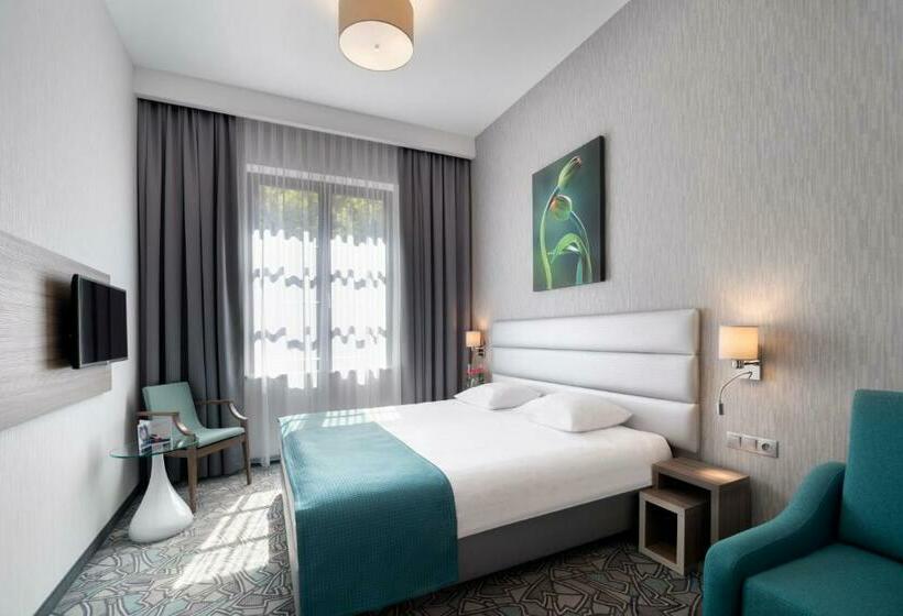 Номер Стандарт, Golden Tulip Krakow Kazimierz
