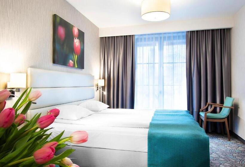 Номер Deluxe, Golden Tulip Krakow Kazimierz